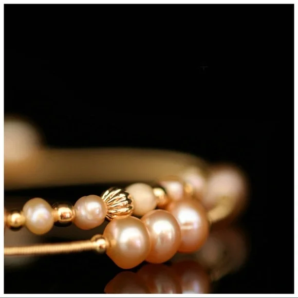 Natural Pearl Adjustable Romantic Bracelet The Esthelle